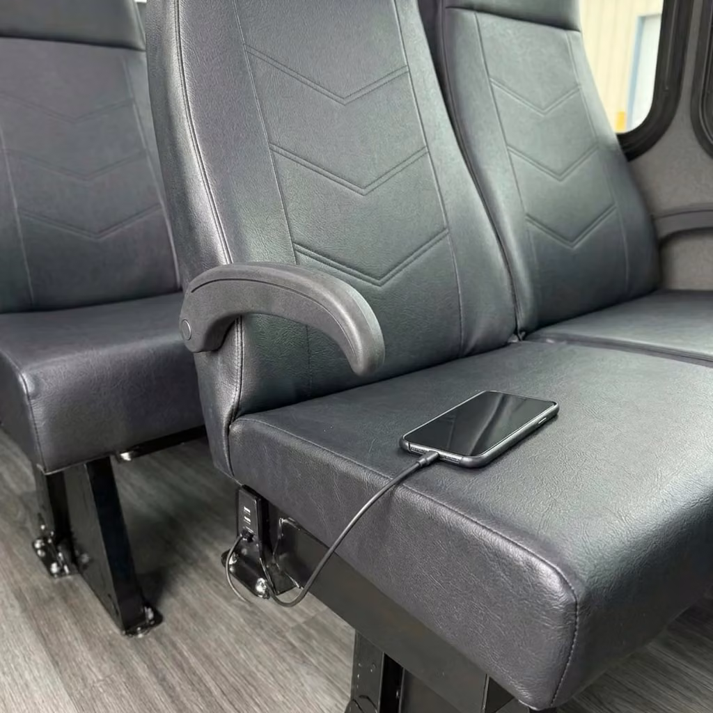 hinesville 15 passenger minibus usb charging