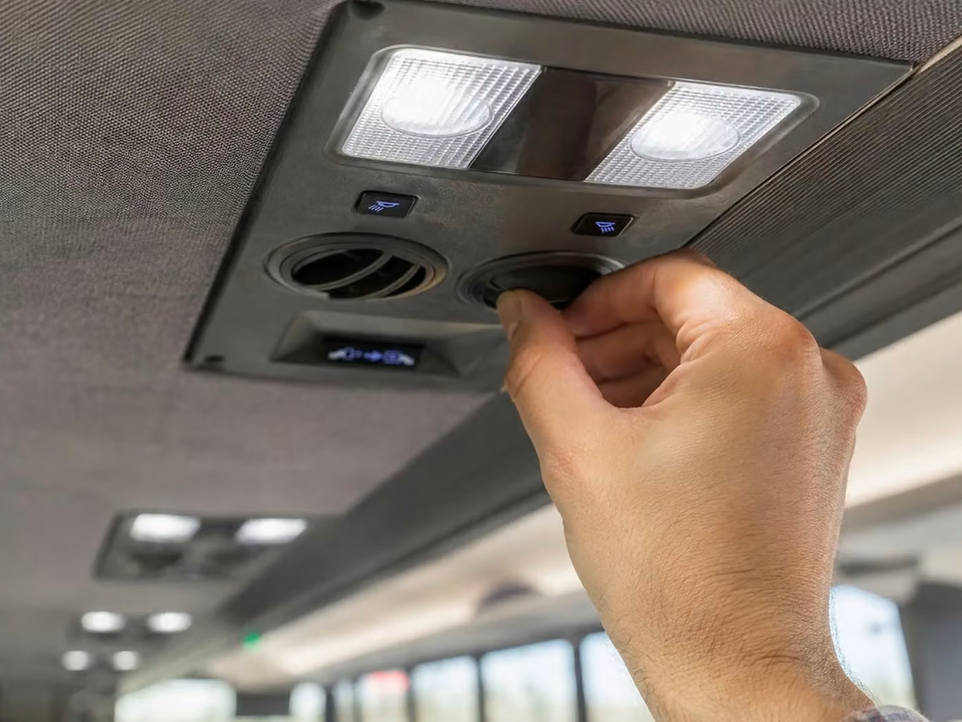 hinesville charter bus climate control
