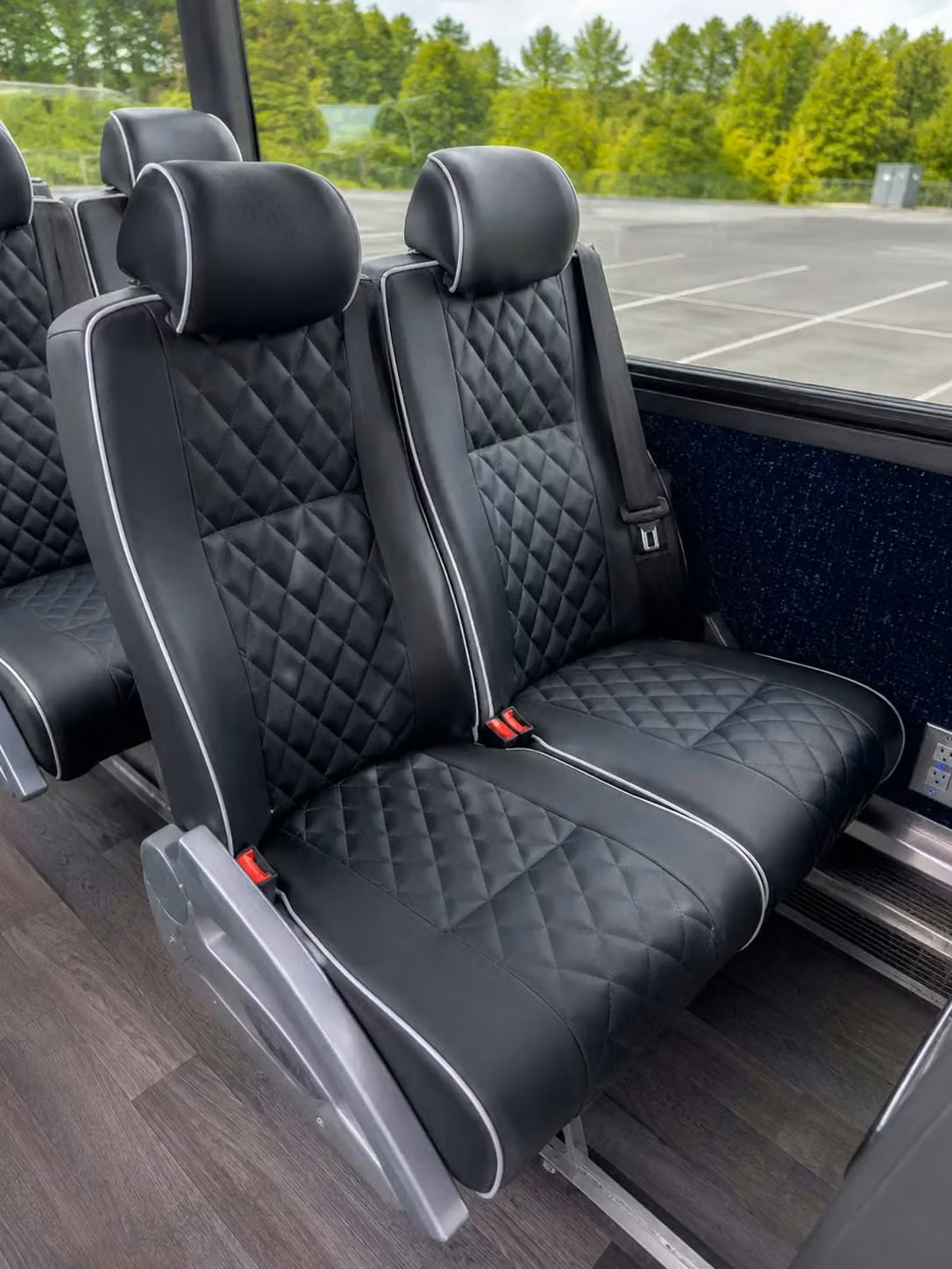 hinesville charter bus reclining seats