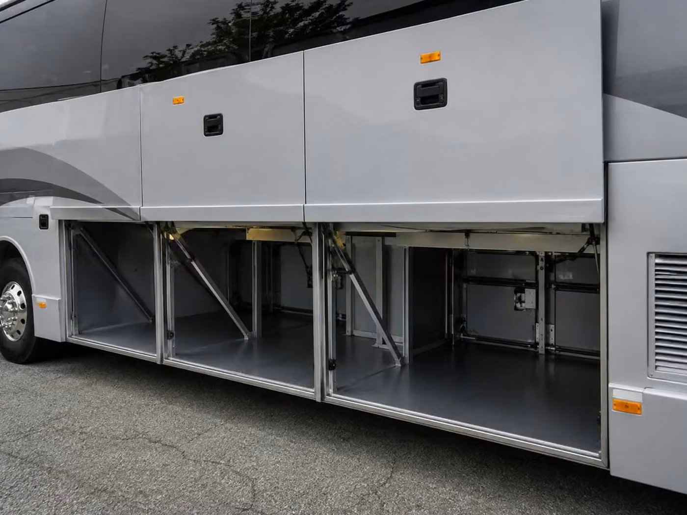 hinesville charter bus under bus storage